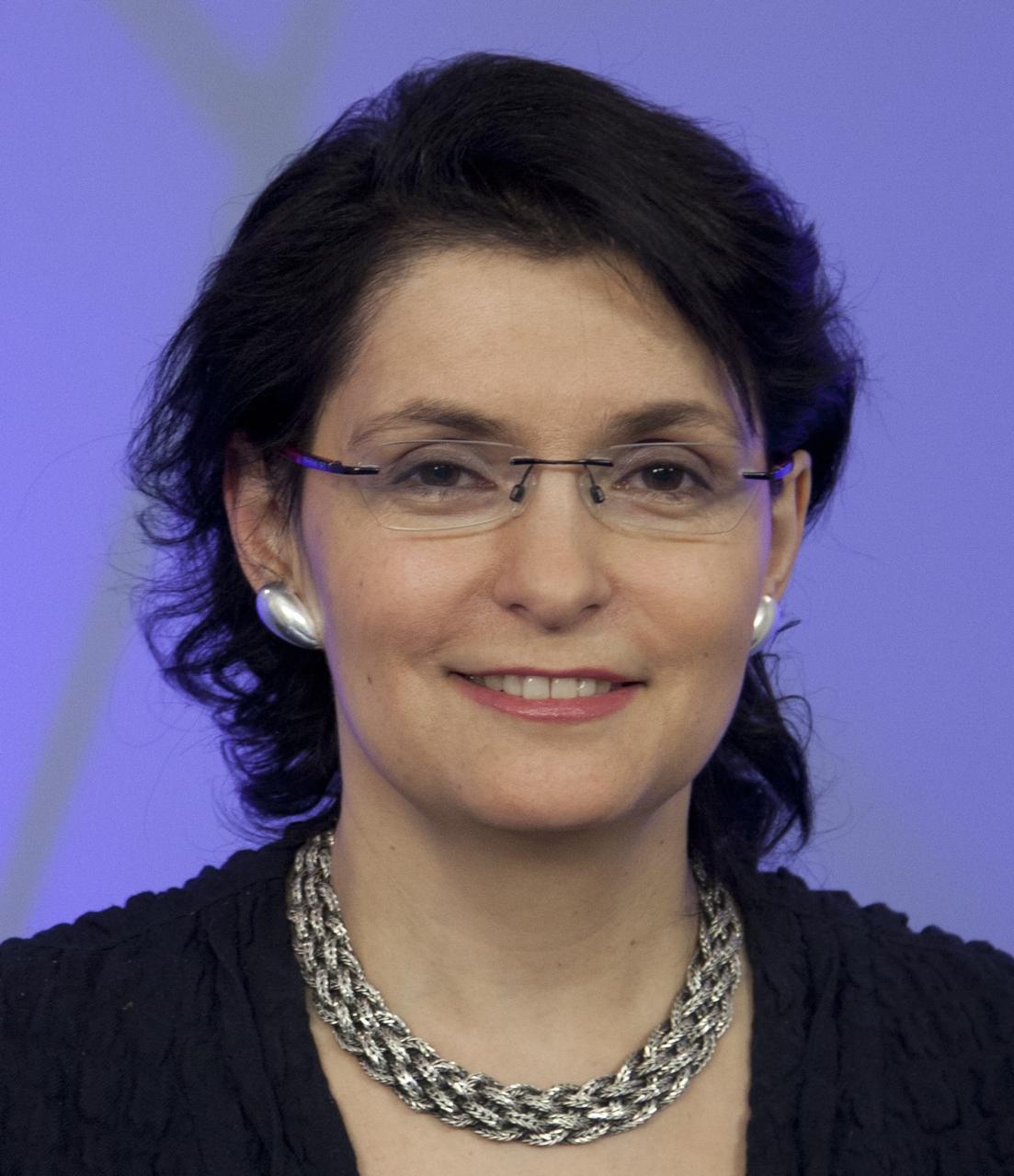 Шақырылған шетелдік профессор Елена Львовна Амелинаның дәрістер мен шеберлік сабақтары циклі