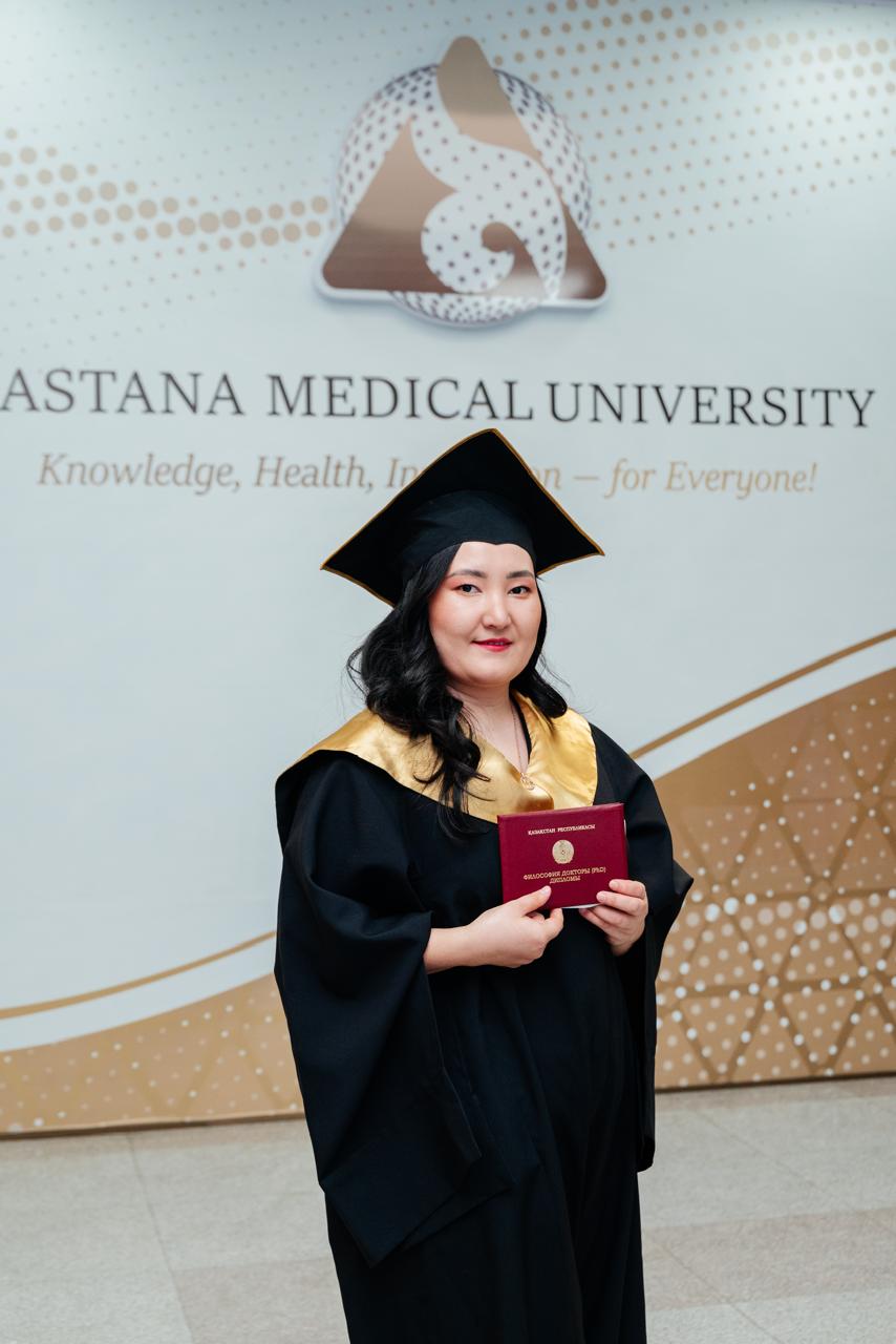Акерке Чаяковаға «Қоғамдық денсаулық сақтау» бағыты бойынша PhD дәрежесі берілді