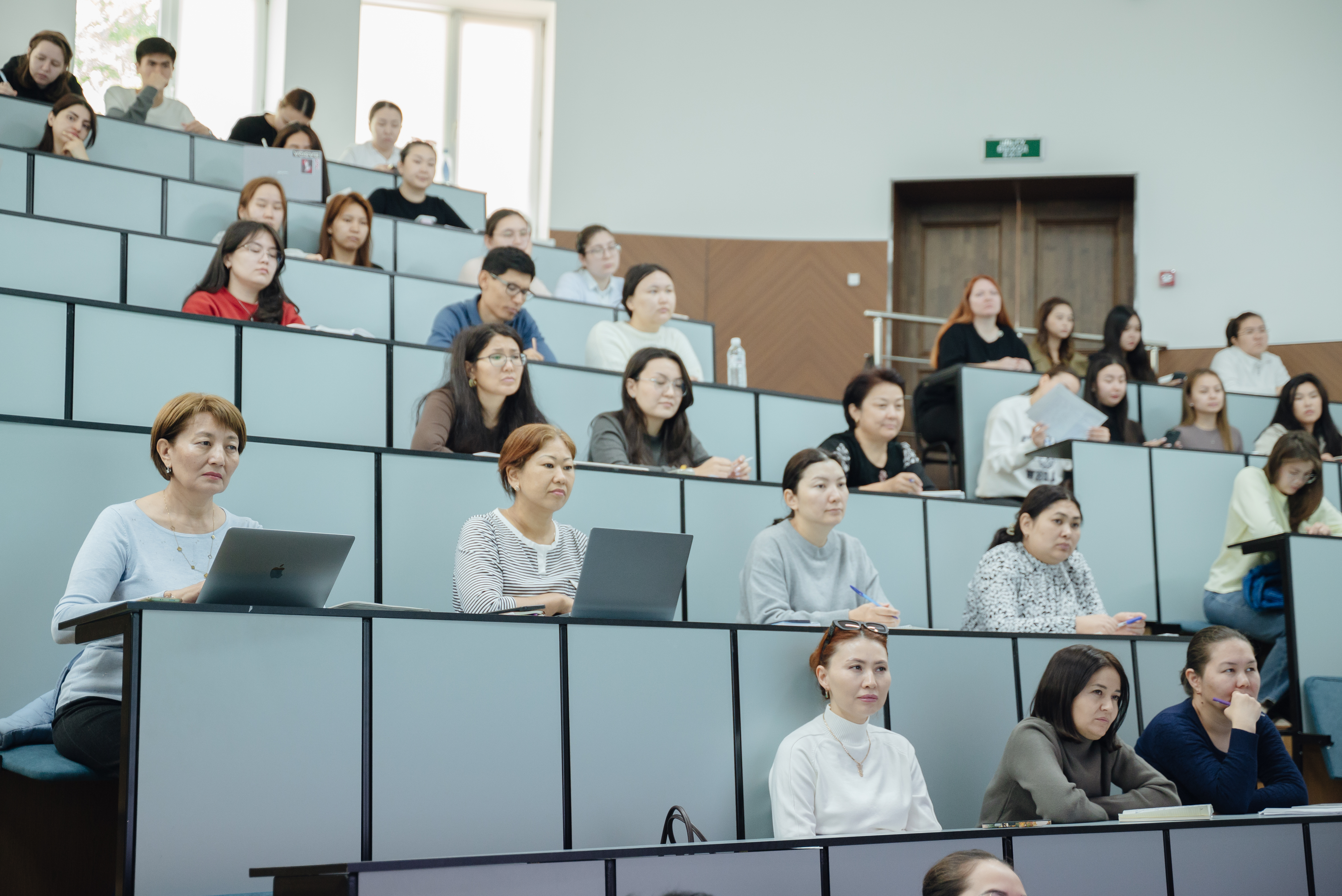 Халықаралық ғылыми диалог: Астана медицина университетінің профессоры Армен Гаспарян