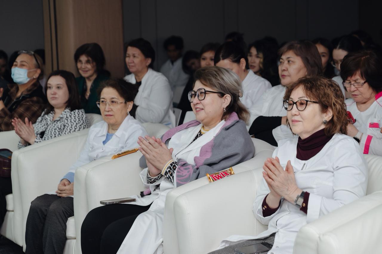 День стоматолога в Медицинском университете Астана