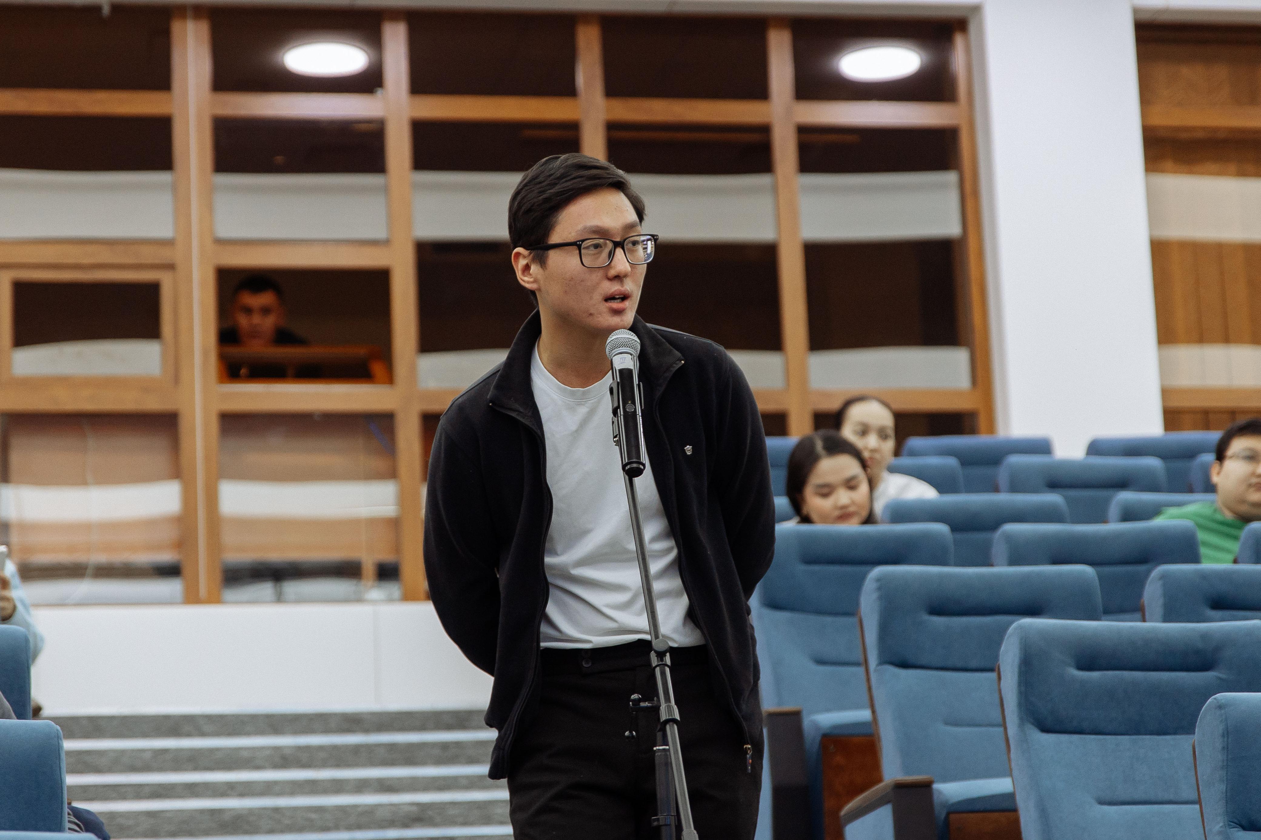 Бітіруші түлектерге мемлекеттік білім беру тапсырысы бойынша еңбек міндеттемелері еске салынды