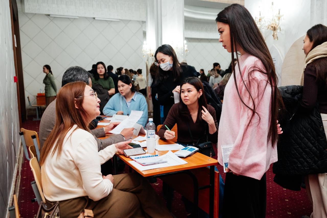 Кәсіби болашаққа көпір: Бос жұмыс орындары жәрмеңкесі – 2026